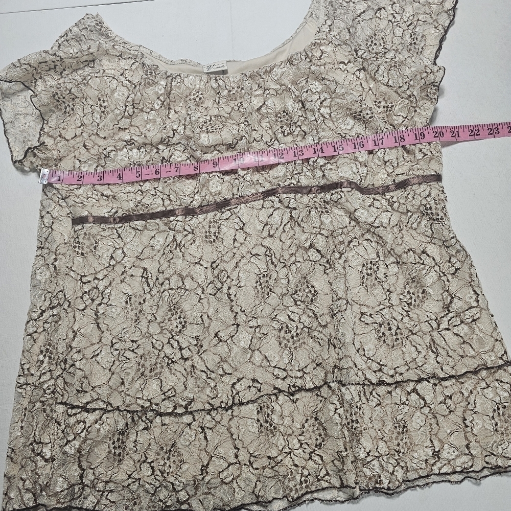 Venezia 18/20 blouse with lace. Brown and beige. - Picture 6 of 8